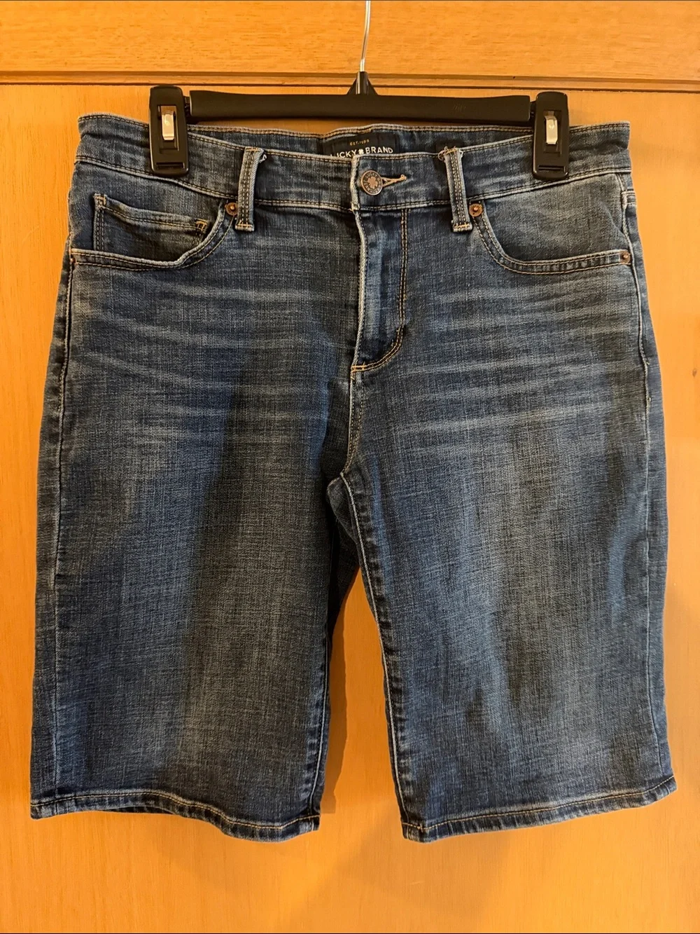 Lucky Brand Women’s The Bermuda Long Stretch Denim Jean Shorts Size 6/28